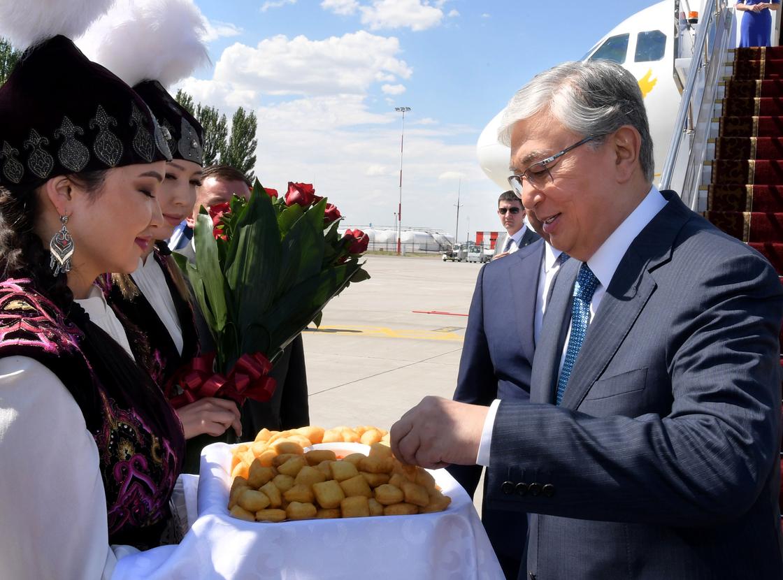 Касым-Жомарт Токаев приехал в Бишкек (фото)
