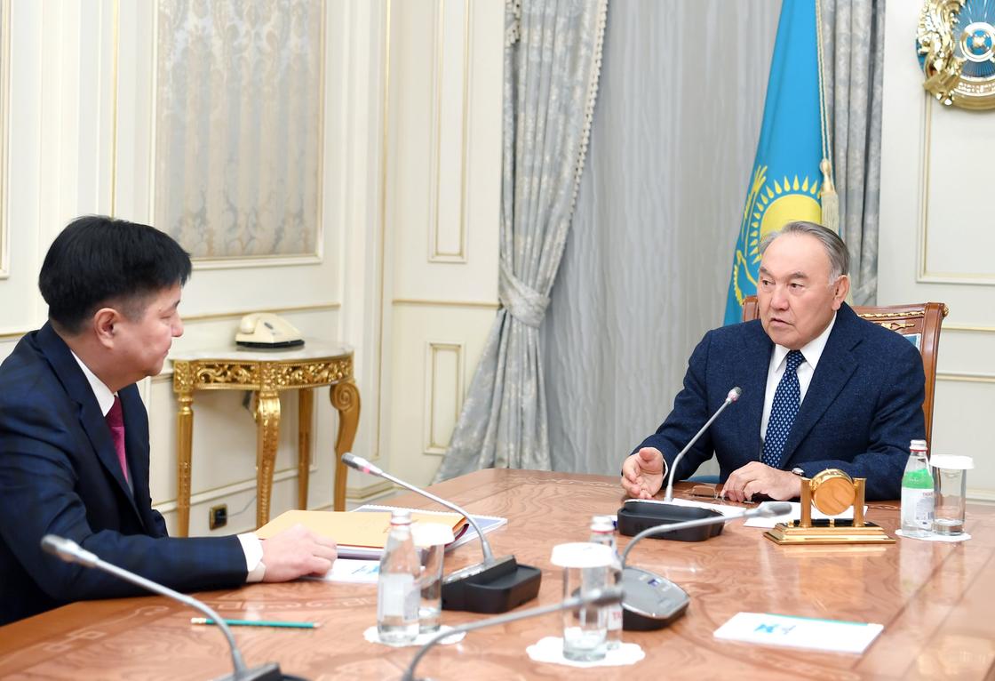 Назарбаев встретился с председателем Верховного суда