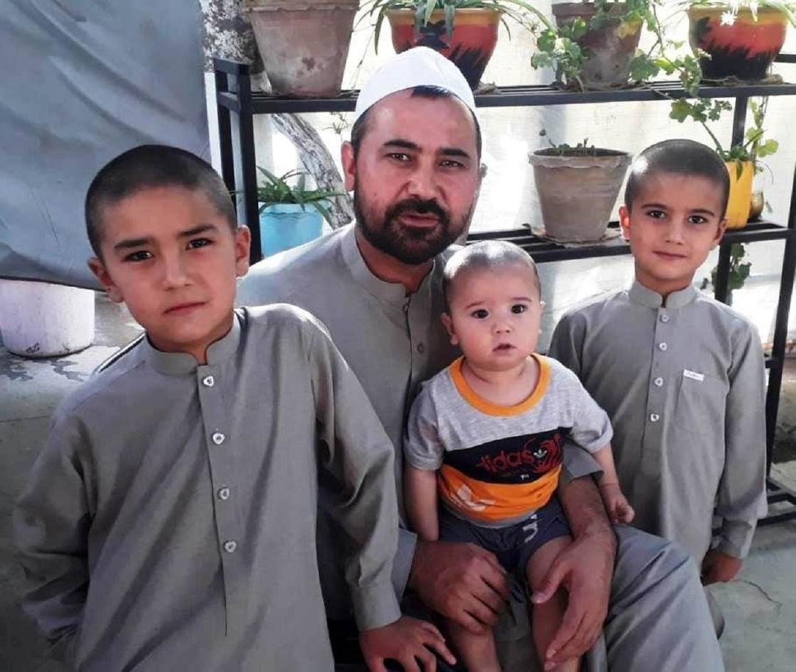 Хамит Тадаш с сыновьями