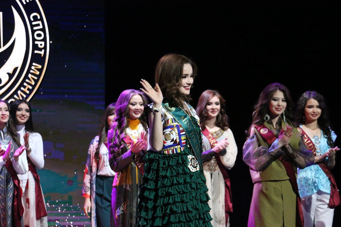 "Мисс Казахстан-2019" стала 19-летняя студентка из Нур-Султана