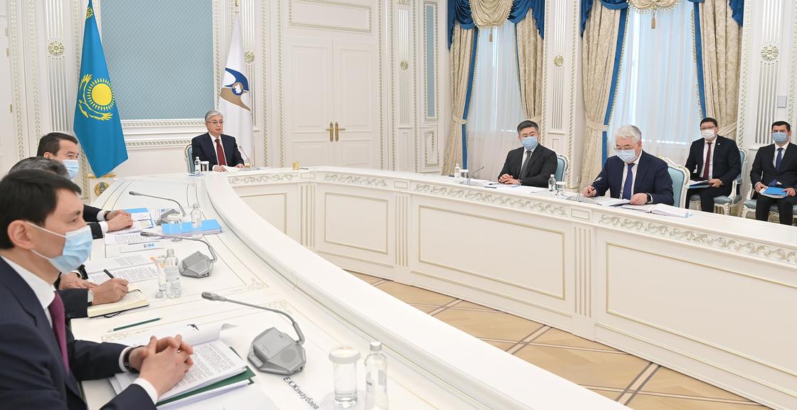 Касым-Жомарт Токаев во время заседания ВЕЭС