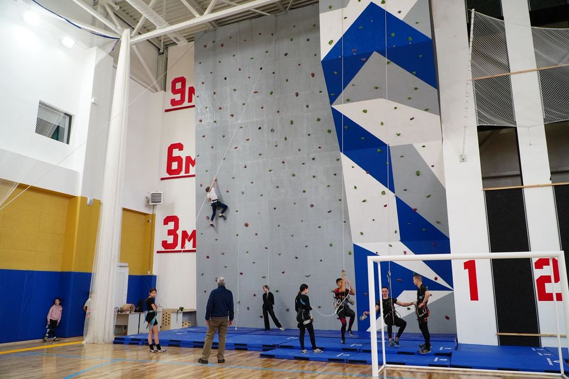 Стенд для скалолазания