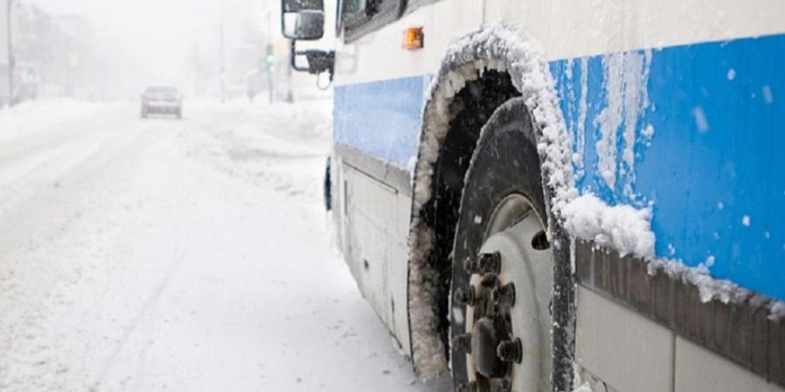 69 человек спасли в мороз из сломавшегося автобуса в Северном Казахстане