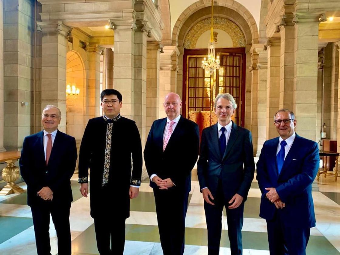 3 октября 2019 года в Президентском дворце «Раштрапати Бхаван» Чрезвычайный и Полномочный Посол Республики Казахстан