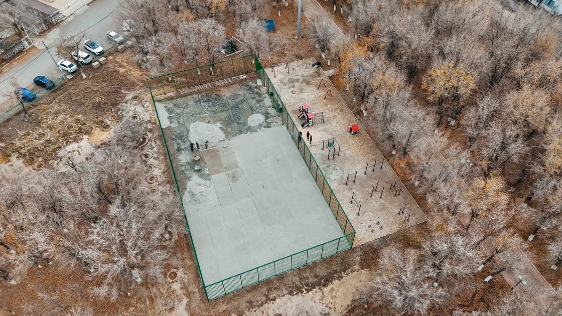 Атырауда 44 нысанда ойын және спорт алаңдары салынуда