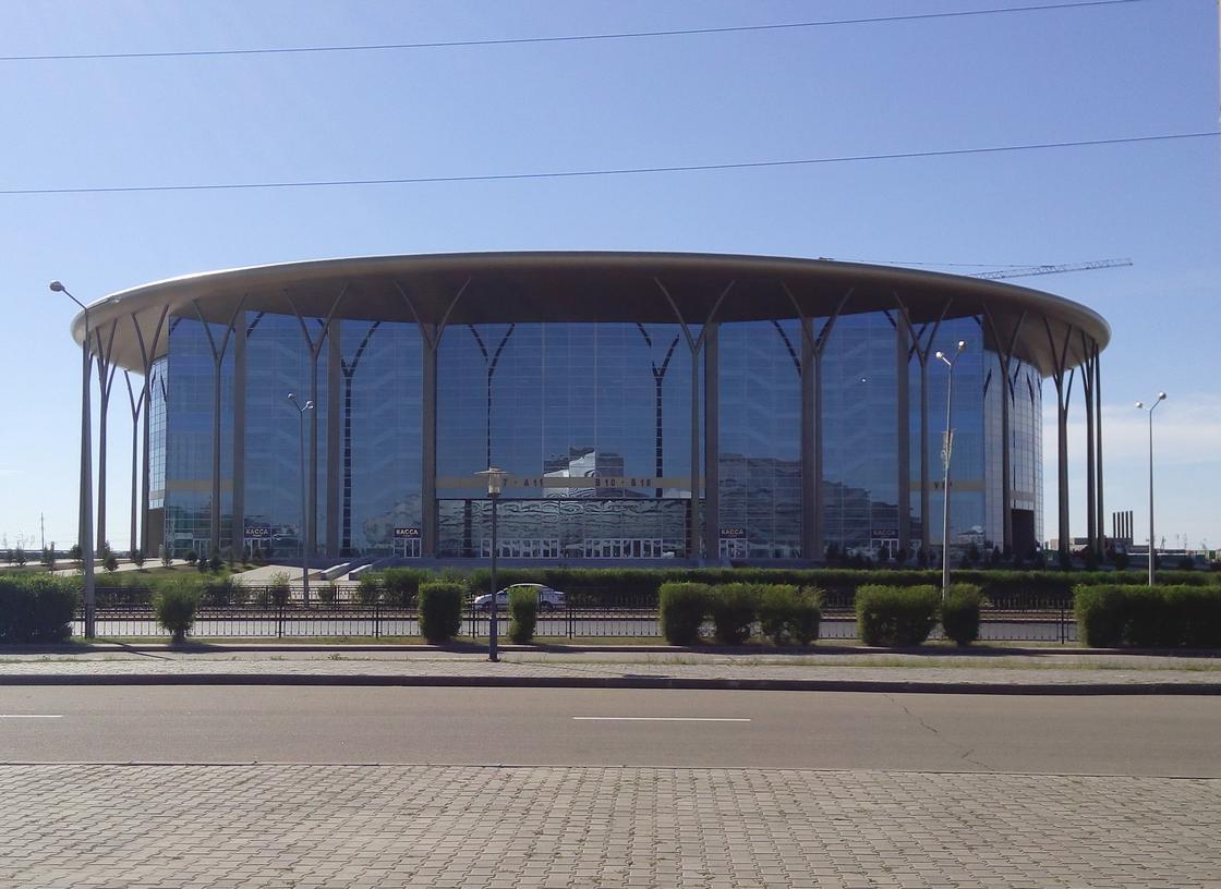 Хоккей: Чемпионат мира 2 мая в Казахстане — обзор игр