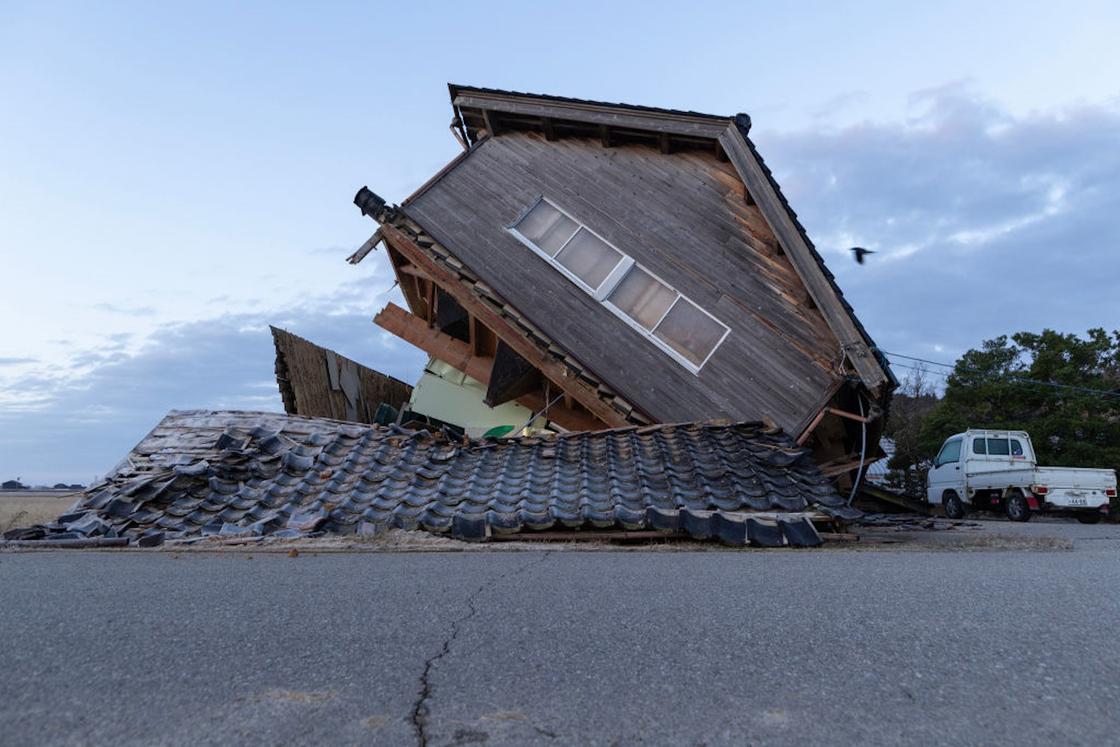 Последствия землетрясения в городе Нанао