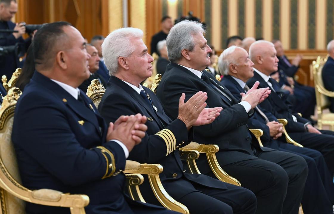 көлік саласының қызметкерлері көлік саласының қызметкерлері