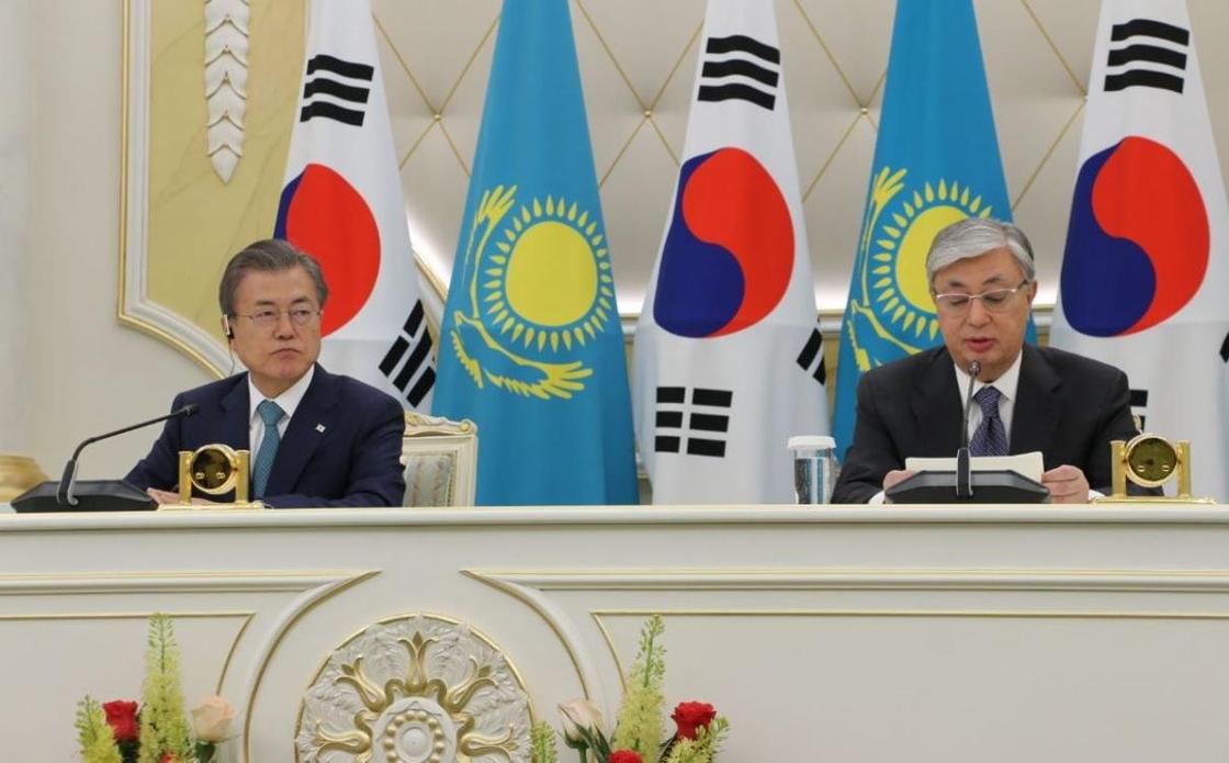 Токаев: Казахстан вернет прах корейских героев в Корею