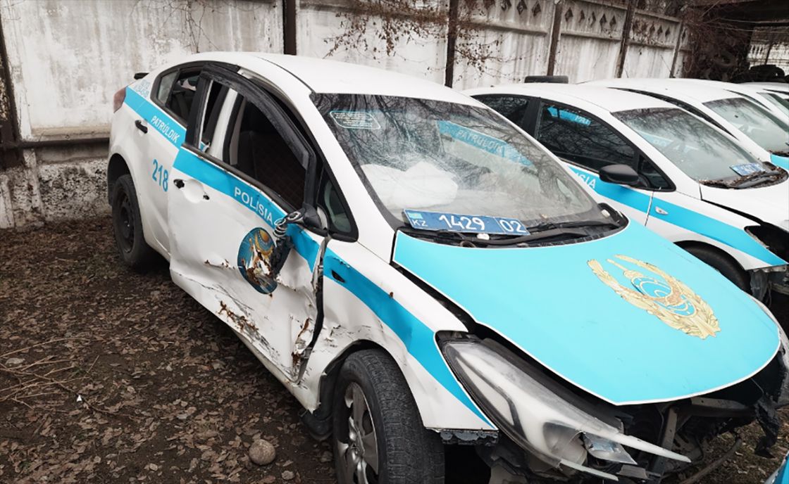 Полицейский автомобиль