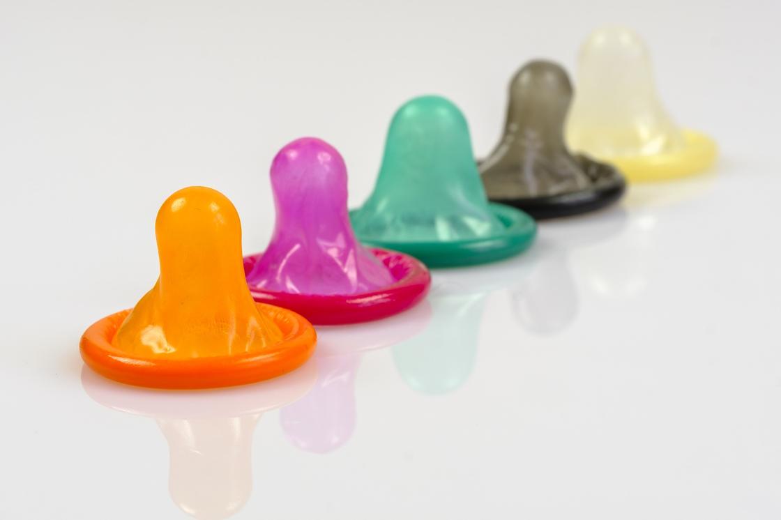 Презервативы разных цветов