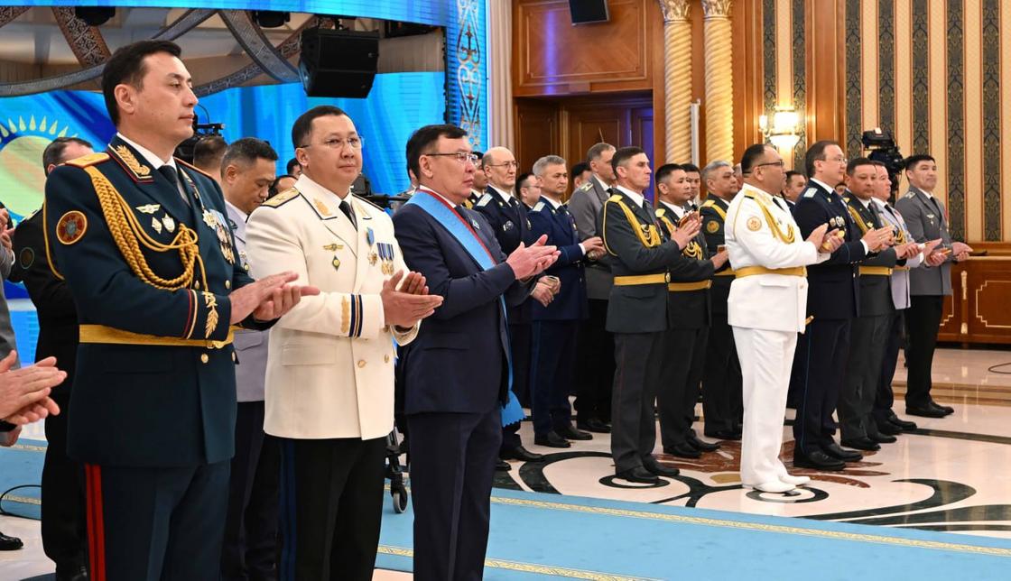 Мемлекеттік наградалар тапсыру рәсімі Мемлекеттік наградалар тапсыру рәсімі
