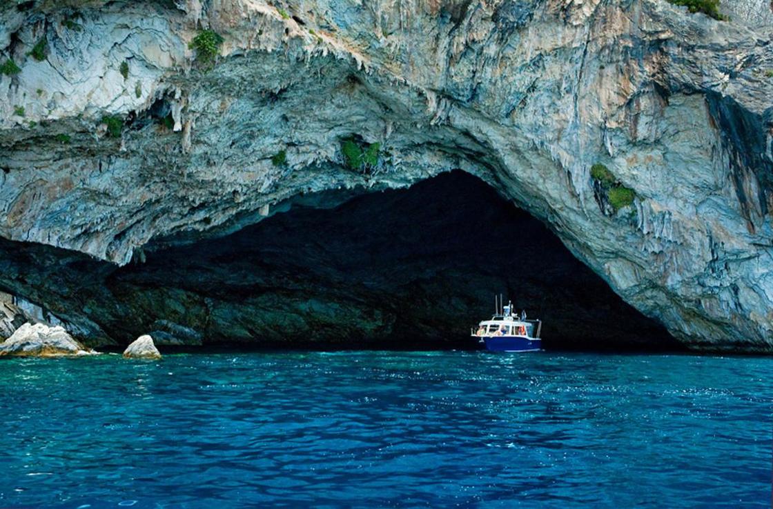 Самые красивые пещеры Греции (фото)
