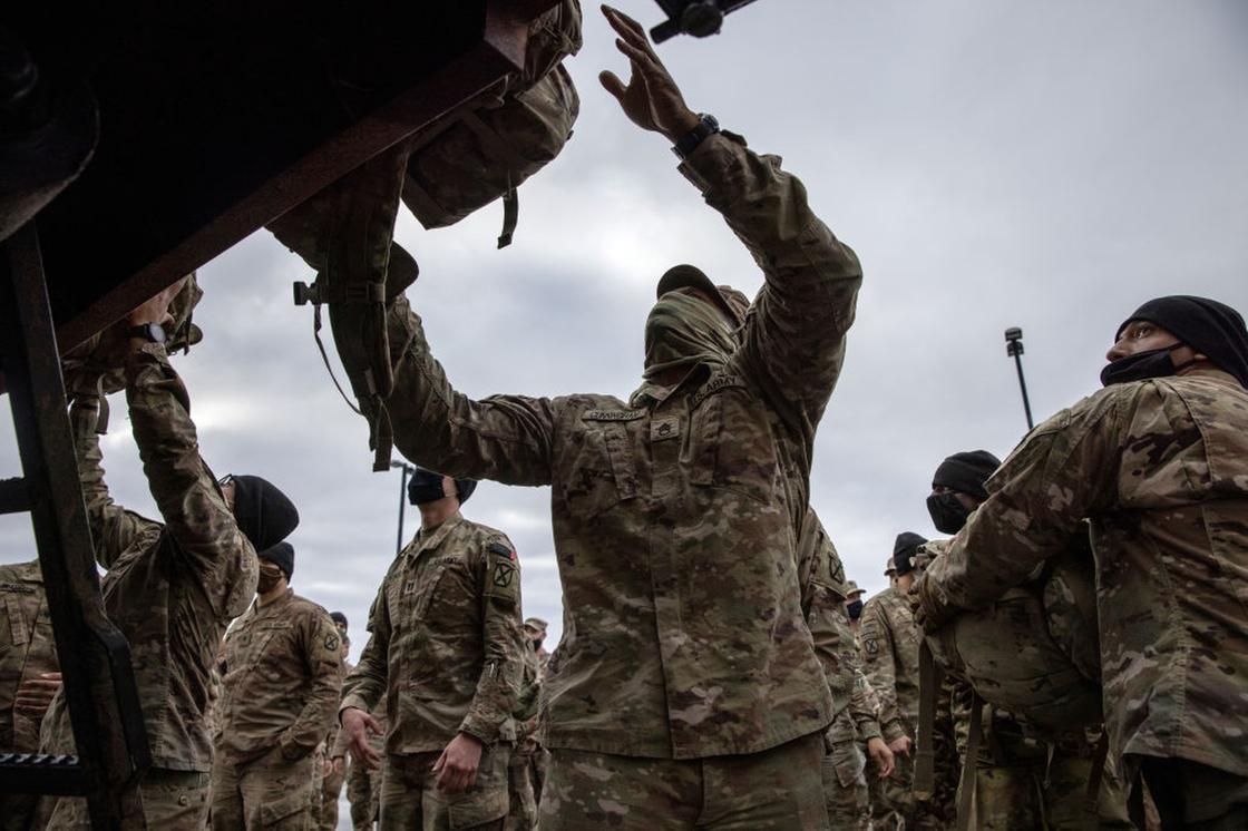 Американские солдаты возвращаются из Афганистана