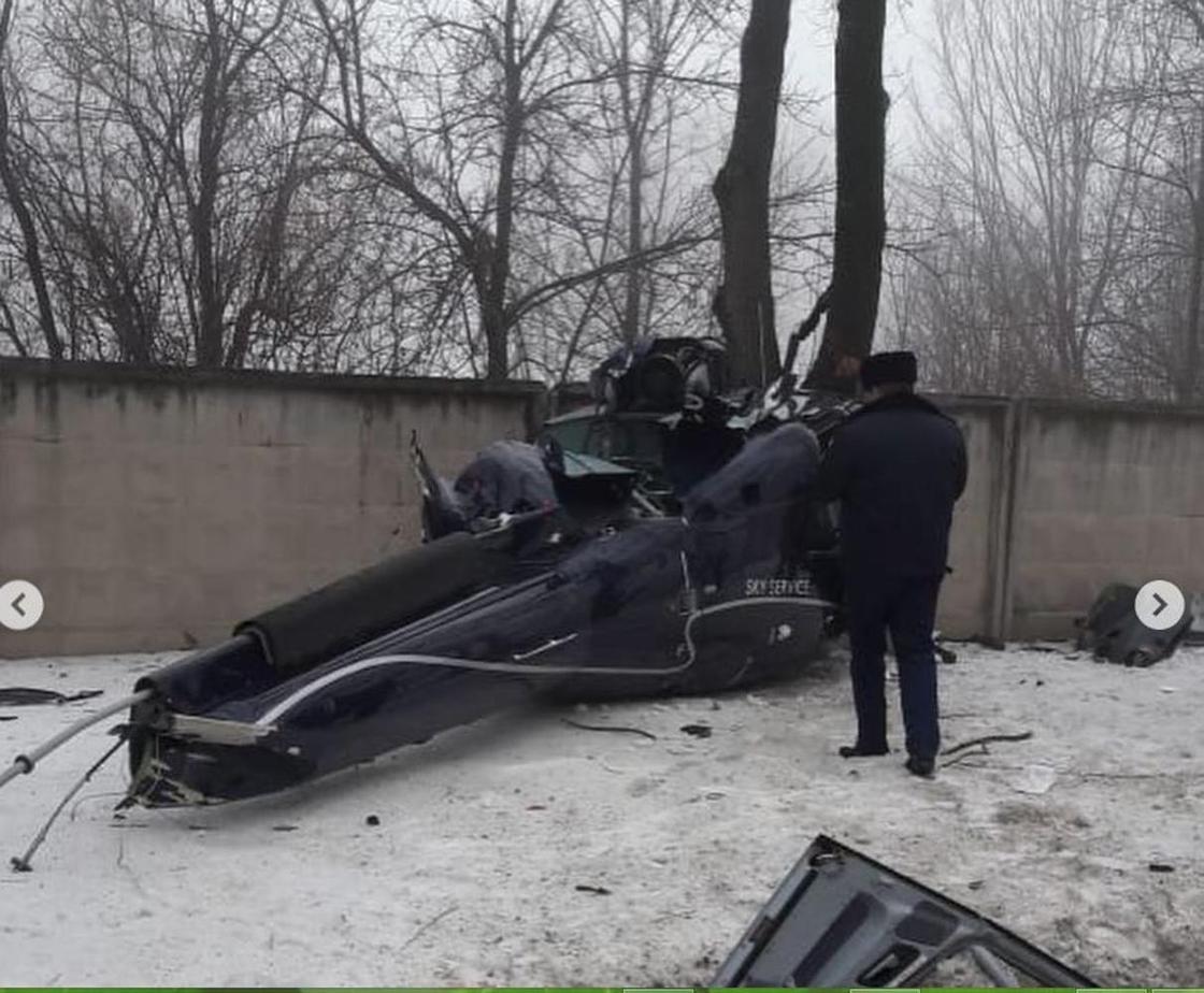 Вертолет разбился в Алматы (фото)