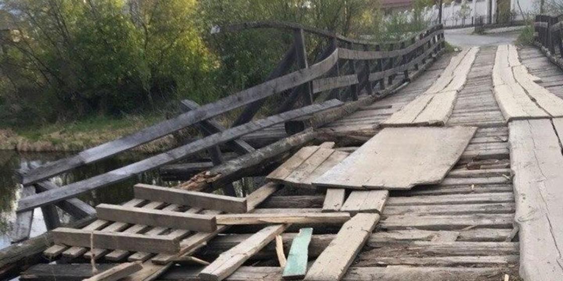 СҚО шекарашы жүкті әйел мен бес жасар баланы құтқарып қалды СҚО шекарашы жүкті әйел мен бес жасар баланы құтқарып қалды