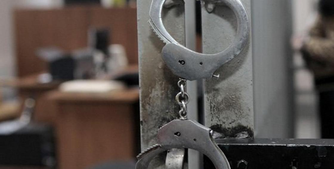 Главврача костанайского онкодиспансера поместили под домашний арест Главврача костанайского онкодиспансера поместили под домашний арест