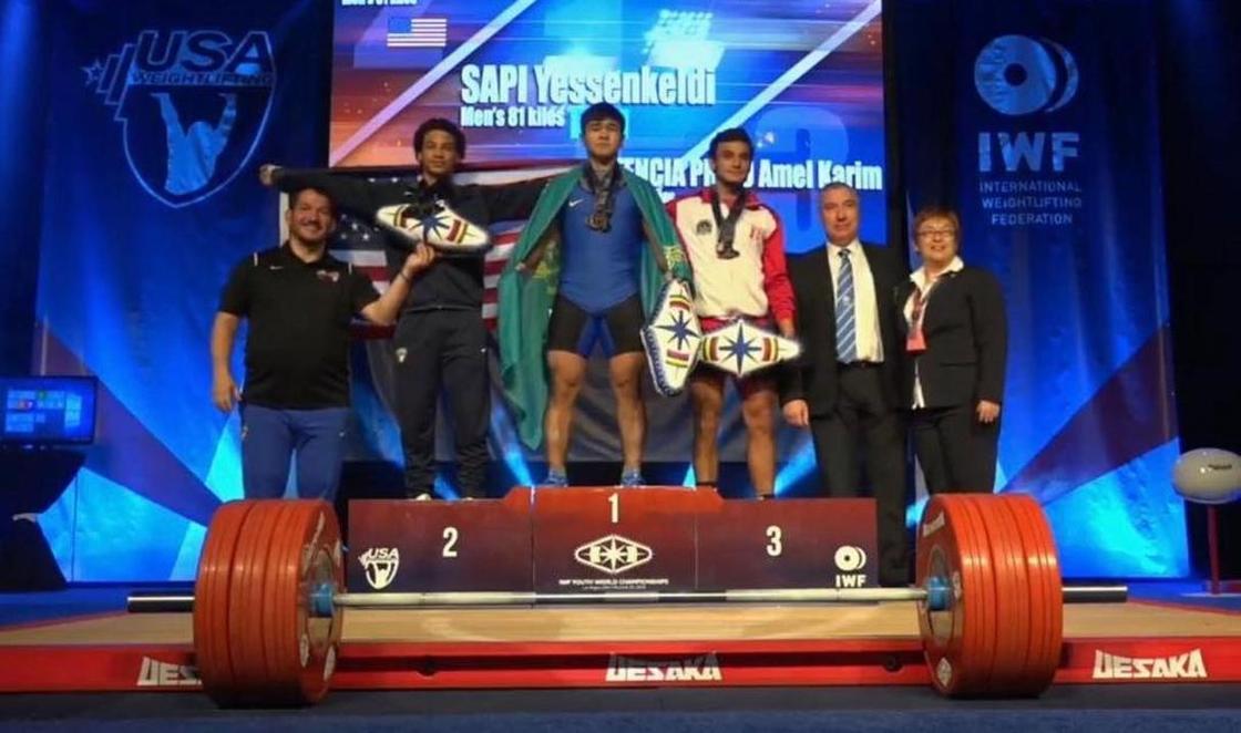 Казахстанский тяжелоатлет Сапи Есенгелды взял "золото" в США