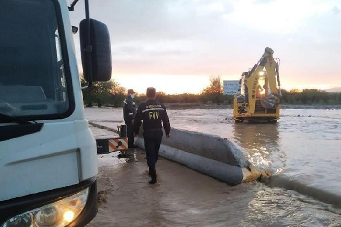 Сарапшылар Өзбекстандағы бөгеттің бұзылуына коррупция себеп болды деген ойда