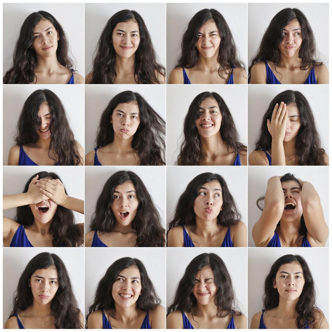 Подборка фотографии девушки с разными эмоциями на лице
