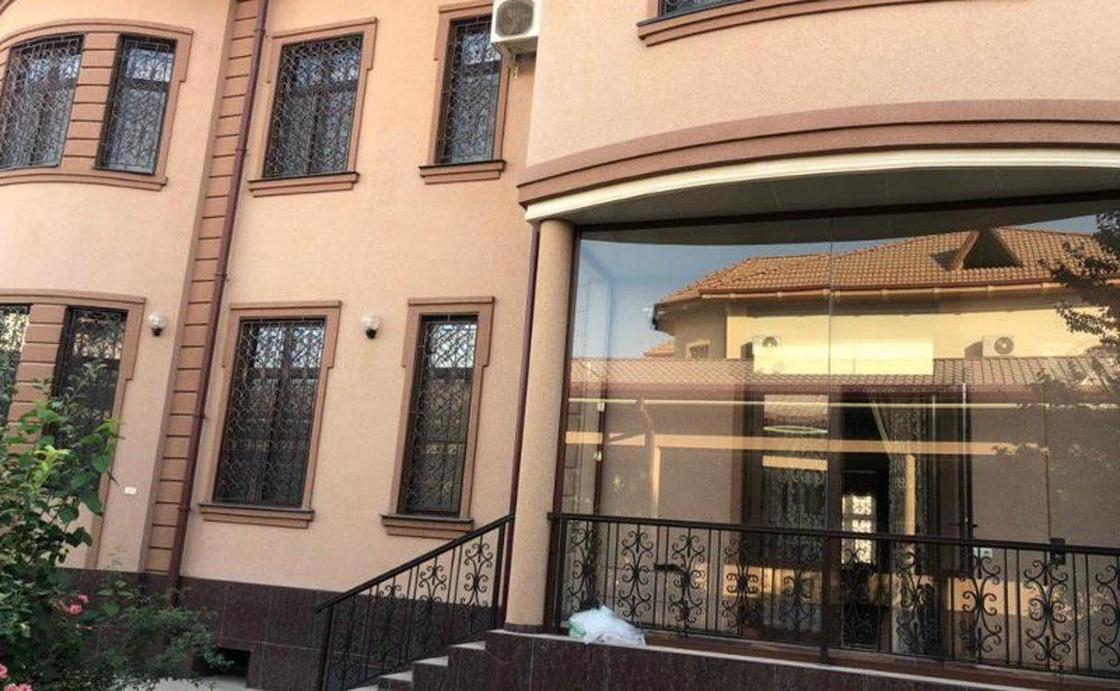 Дом экс-генпрокурора Узбекистана выставили на торги за 1 млн долларов