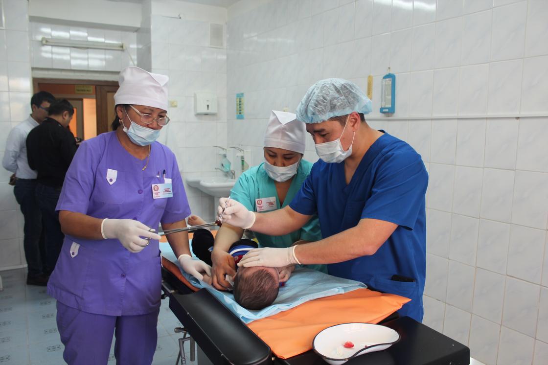 Уникальные операции делают хирурги детской клиники «Аксай»