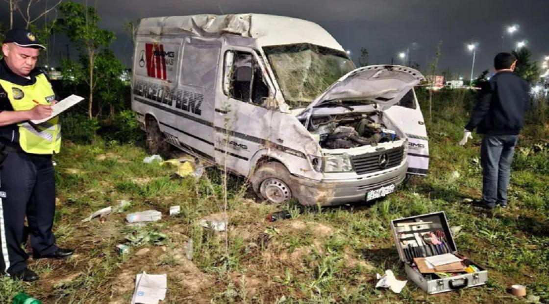 Автомобиль попал в аварию Автомобиль попал в аварию