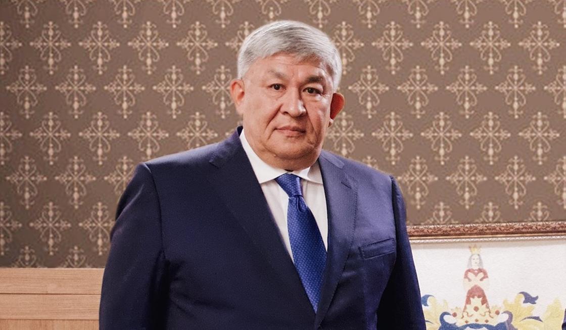 Кто из казахстанских политиков достиг пенсионного возраста