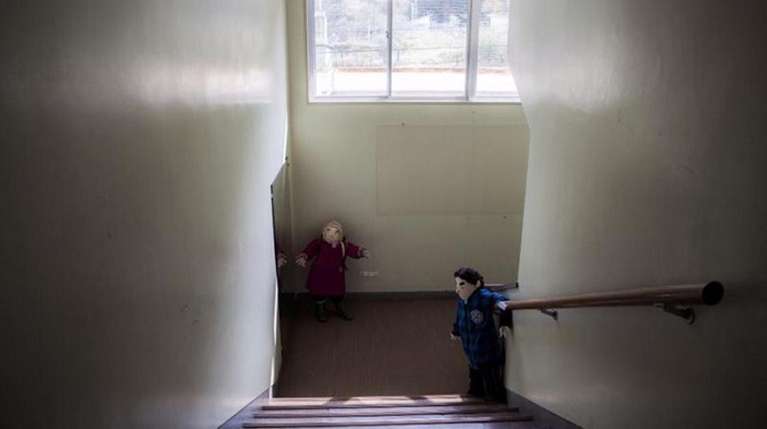 ФОТО: Жуткая деревня в Японии, где кукол больше, чем жителей