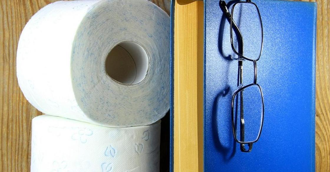 "Два километра в день": адвокат рассчитал, сколько туалетной бумаги используют сотрудники ЕНПФ