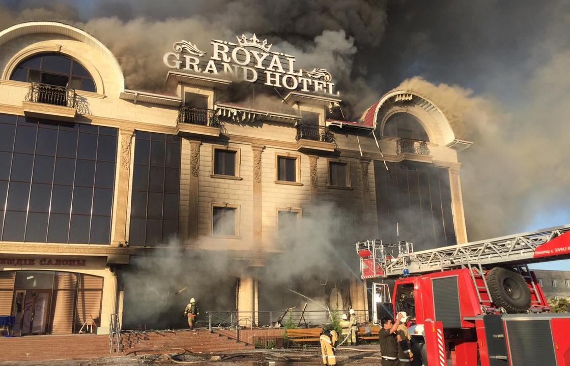 Пострадавших при тушении пожара в гостинице Туркестана пожарных наградят