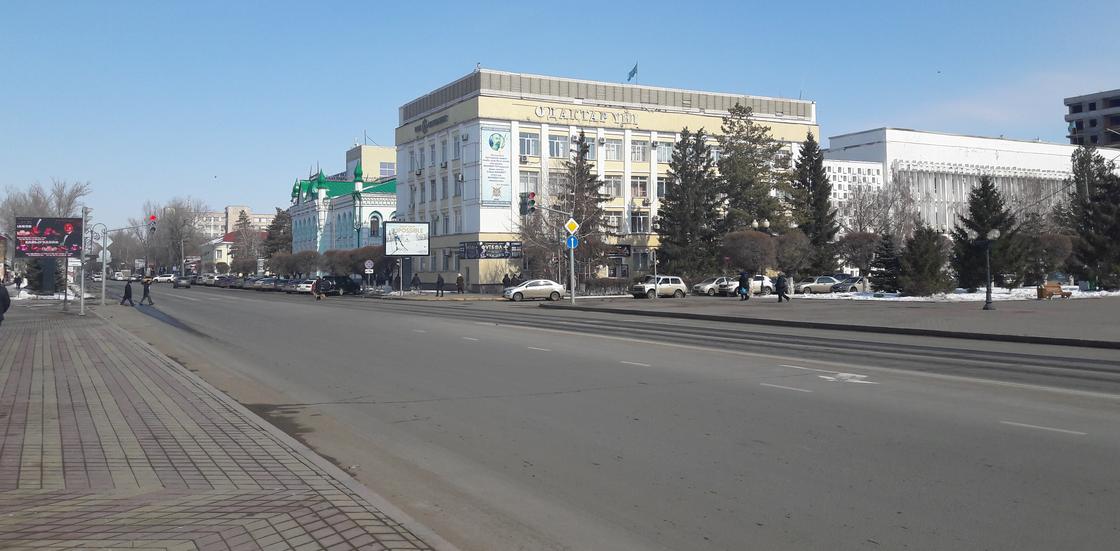 Центральный проспект Достык переименовали в Нурсултан Назарбаев в Уральске