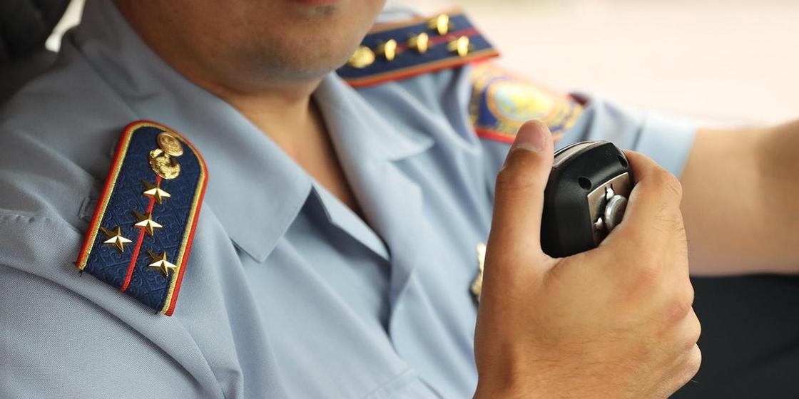 Поведение полицейских стандартизируют в Казахстане