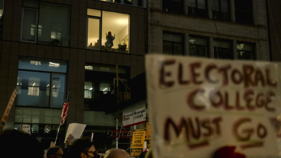 Протестующие, собравшиеся в Нью-Йорке