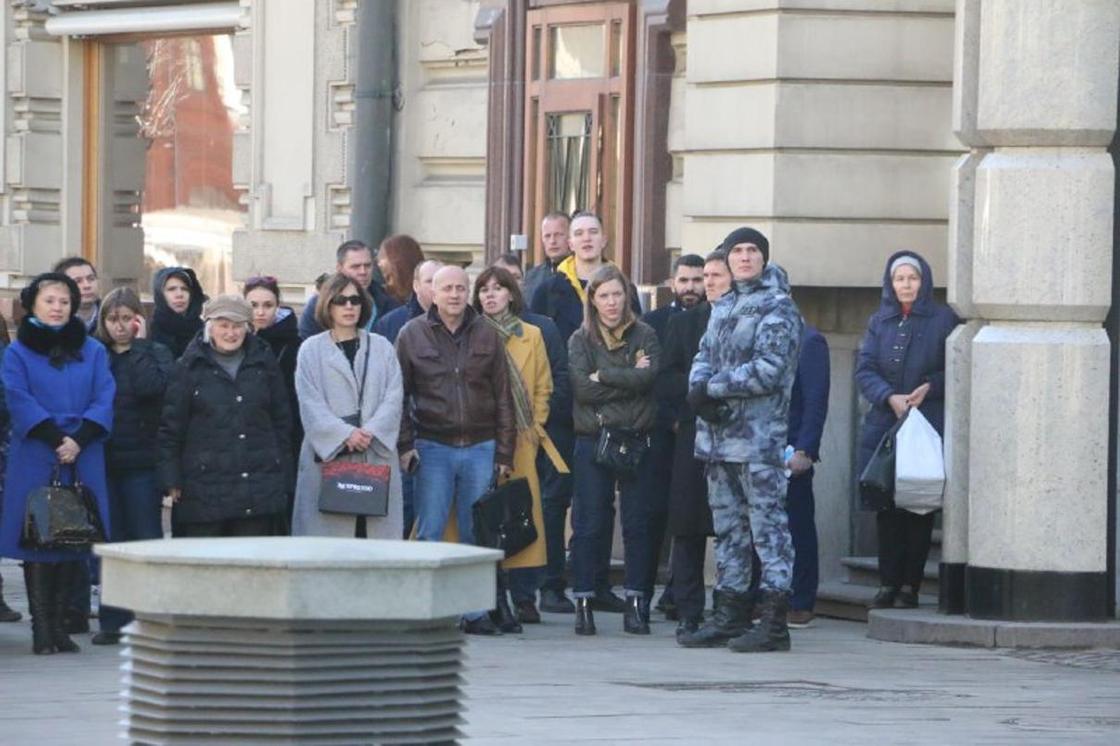 Появление кортежа Токаева вызвало ажиотаж в Москве (фото)