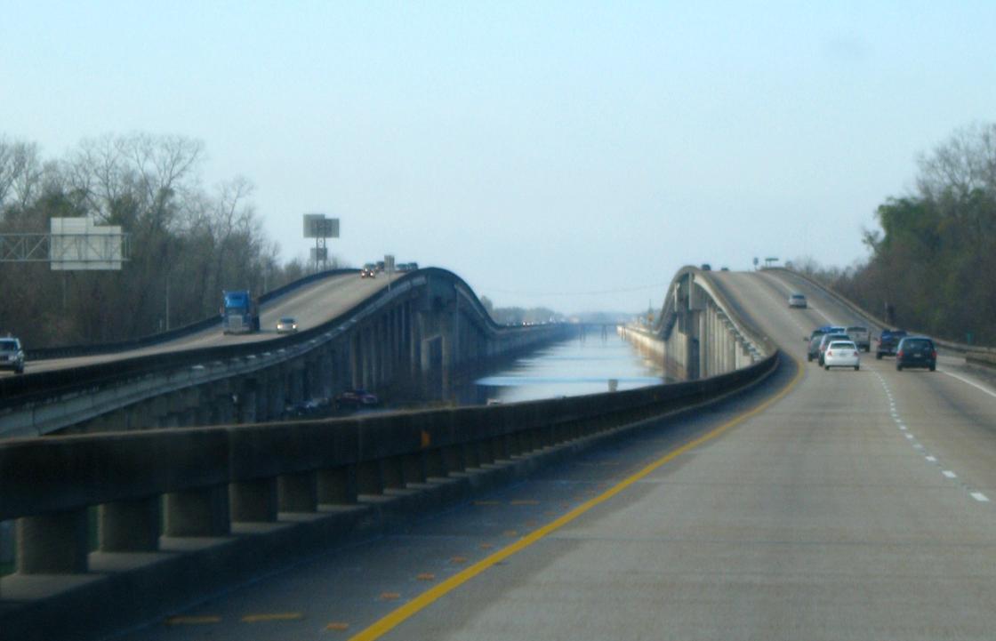 Мост над Атчафалайа