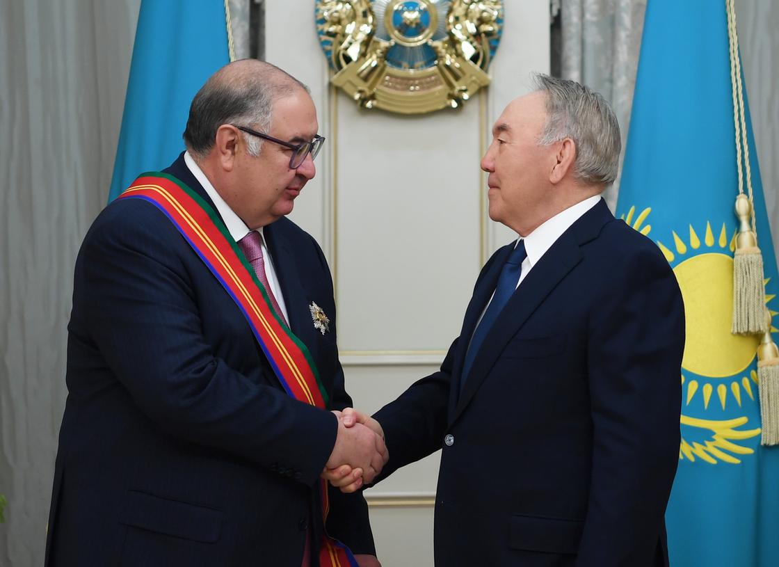 Нұрсұлтан Назарбаев және Алишер Усманов. Фото: Ақорда