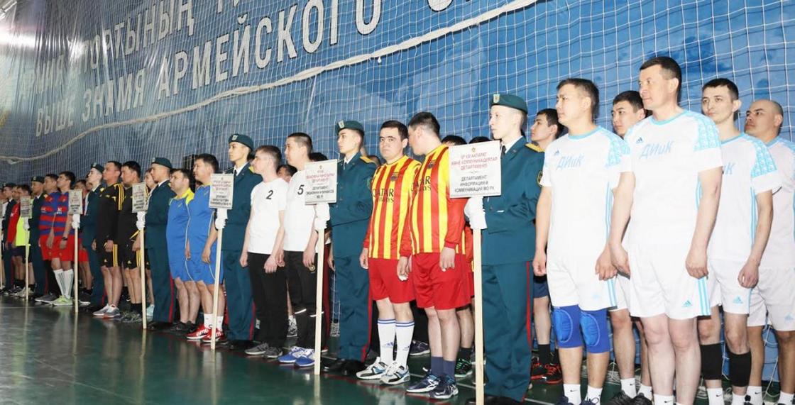 Турнир по волейболу на кубок министра обороны стартовал в Астане