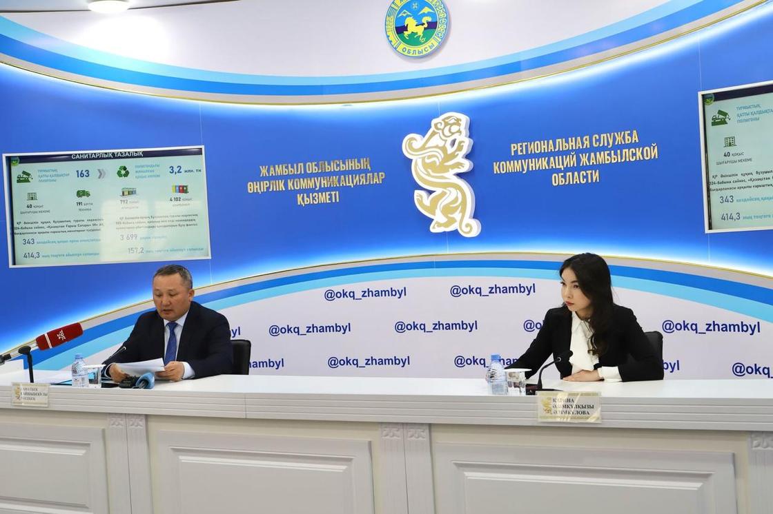 Қанатбек Қайшыбекұлы қоқысты кәдеге жарату мәселелері жөніндегі отырыста Қанатбек Қайшыбекұлы қоқысты кәдеге жарату мәселелері жөніндегі отырыста