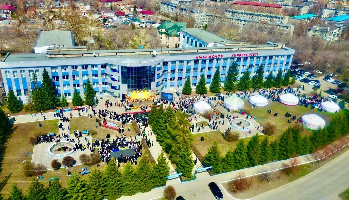 Празднование Наурыз мейрамы в Amanzholov University