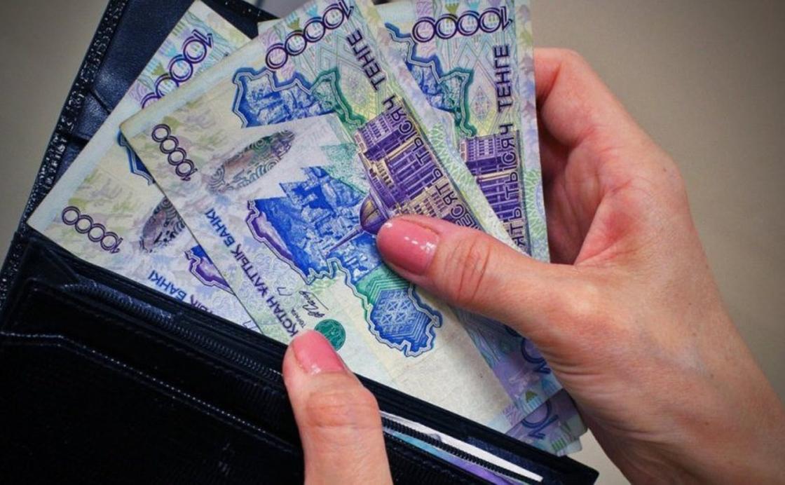 Многодетным казахстанкам предложили платить до 101 тыс. тенге на ребенка