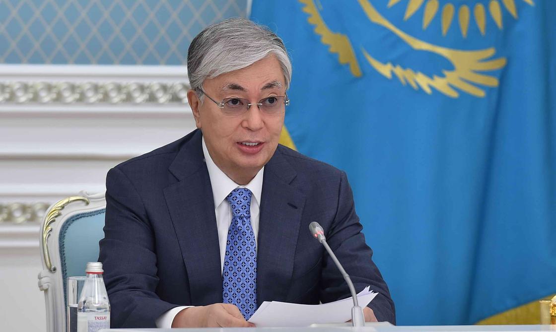 "Ваше мужество - гарантия безопасности граждан": Токаев поздравил казахстанских полицейских