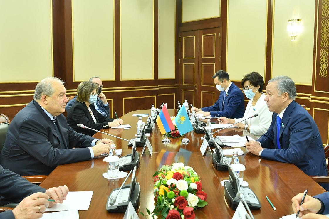 Нигматулин провел встречу с Президентом Армении