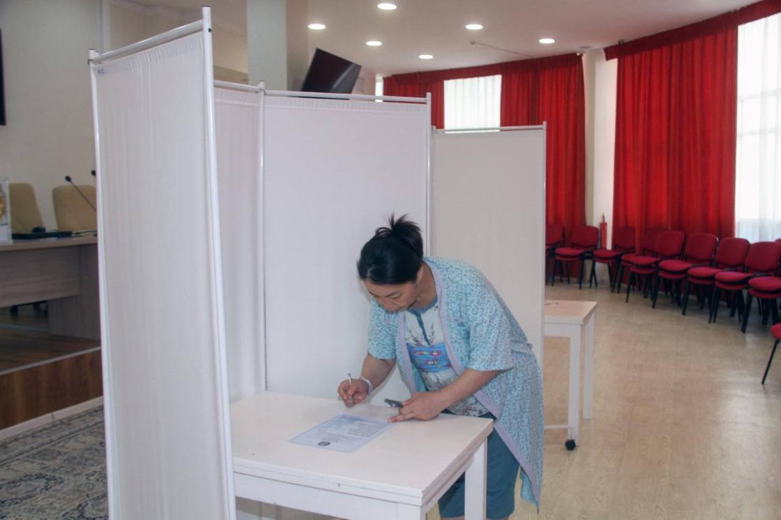 Избирательный участок в роддоме в Актау