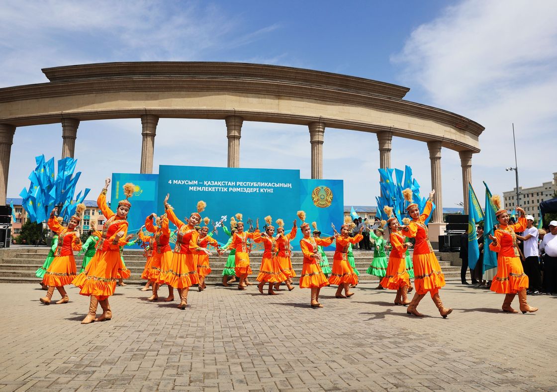 Таразда Мемлекеттік рәміздер күніне арналған жиын өтті