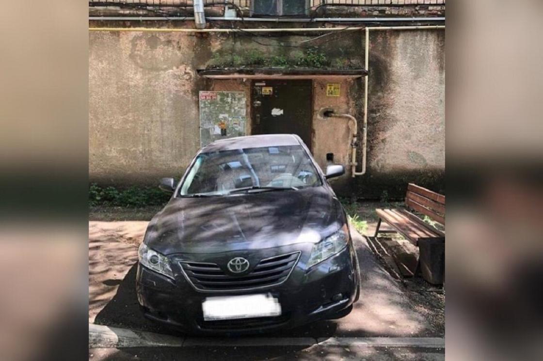 Карагандинского водителя наказали после поста в Instagram