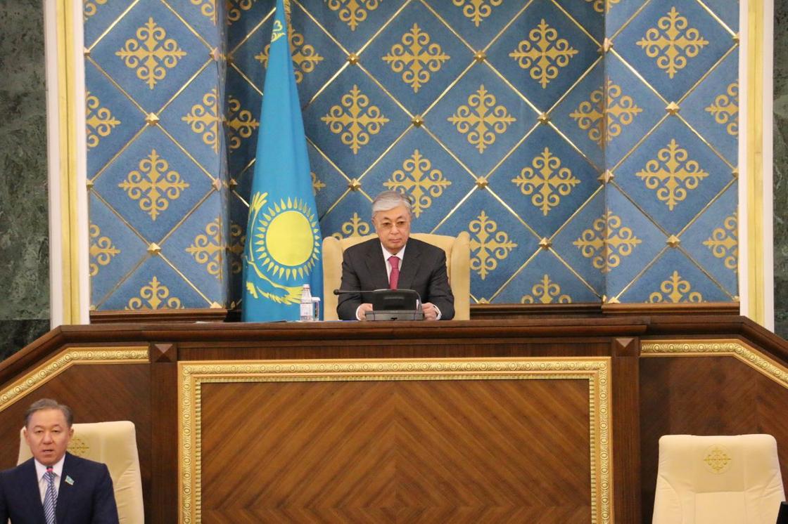Токаев выступает с Посланием народу Казахстана