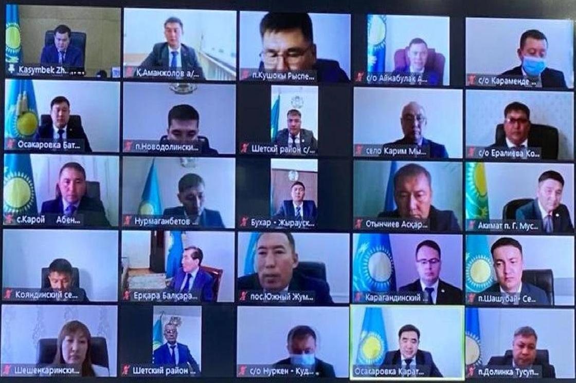 Женис Касымбек на онлайн-встрече с избранными акимоми