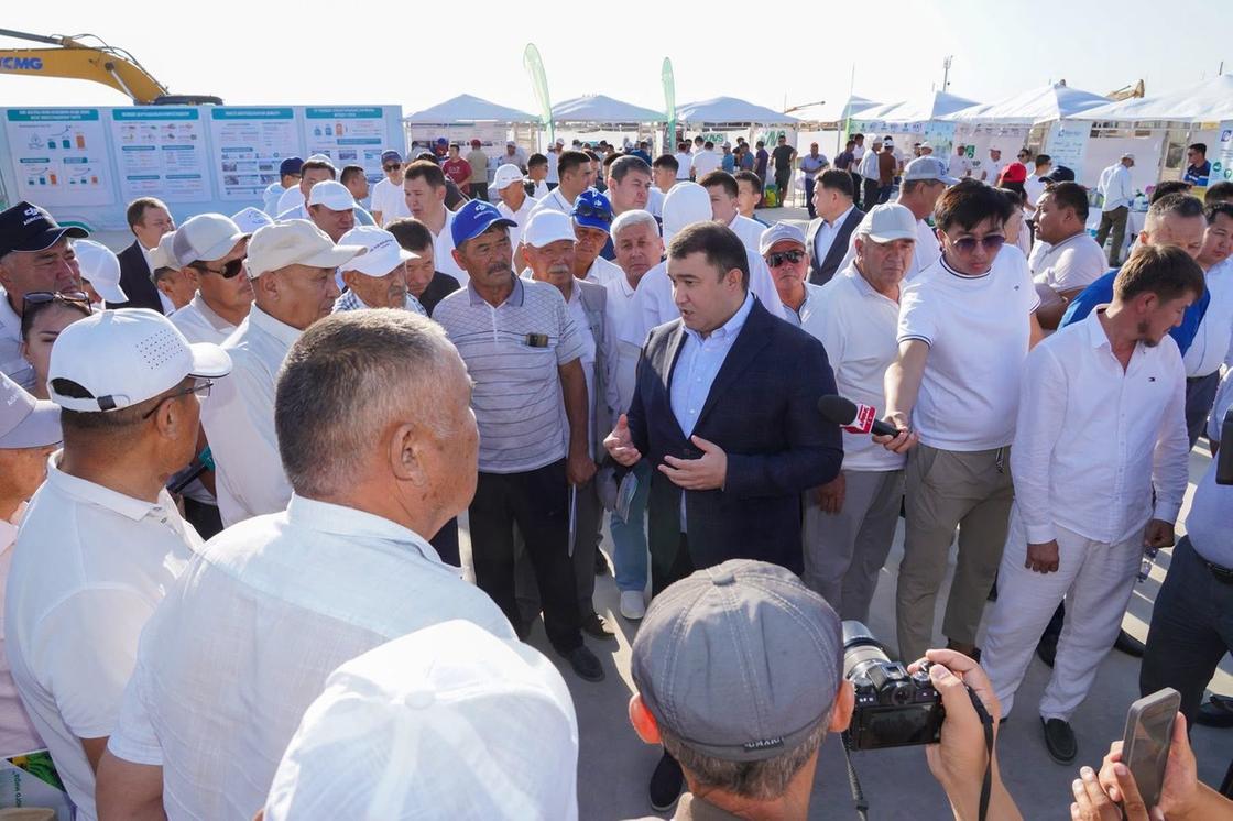 Түркістан облысында "жаңа технология бойынша мақта егудің тиімділігі"тақырыбында облыстық семинар өтті Түркістан облысында "жаңа технология бойынша мақта егудің тиімділігі"тақырыбында облыстық семинар өтті