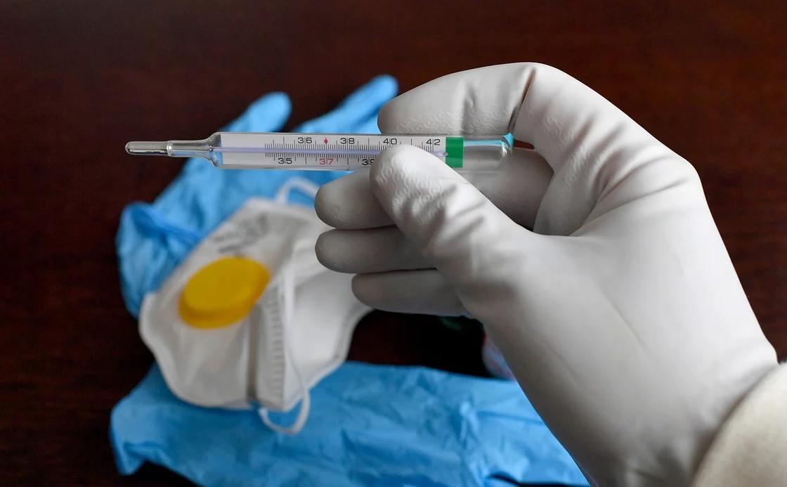 На слухи о троих зараженных коронавирусом в Караганде ответили врачи